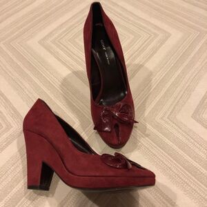 DKNY Maroon Laurel Suede Flowered Peep Toe Block Heel Platform Pumps – Size 10